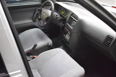 LADA 2112 1.6 MT (89 л. с.)
