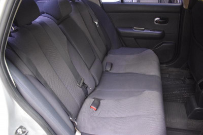 Nissan Tiida 1.6 MT (110 л. с.)
