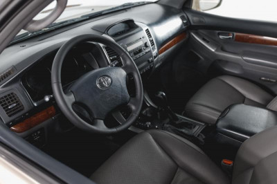 Toyota Land Cruiser Prado 4.0 AT (249 л.с.) 4WD
