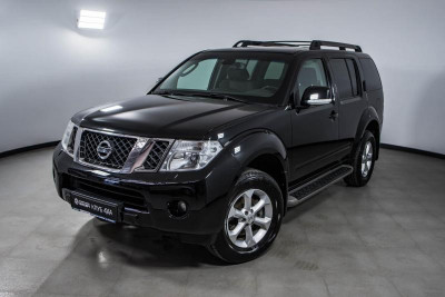 Nissan Pathfinder 2.5 dCi Turbo MT AWD 7 seats (190 л. с.)