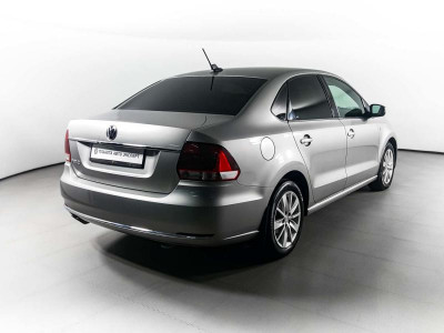 Volkswagen Polo 1.4 TSI AT (125 л. с.) Highline