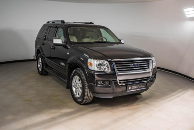 Ford Explorer 4.0 AT (212 л.с.) 4WD