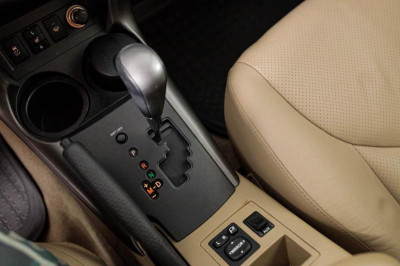 Toyota RAV4 2.0 CVT AWD (148 л. с.)