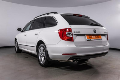 ŠKODA Superb 1.8 TSI DSG (152 л. с.)