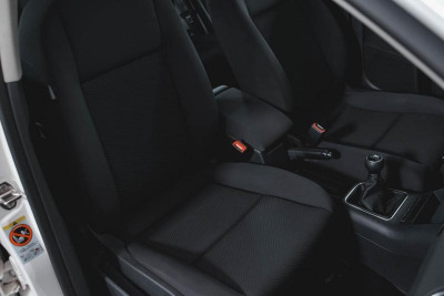 Volkswagen Golf 1.2 TSI MT (105 л. с.)