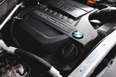 BMW X5 xDrive35i Steptronic (306 л. с.)
