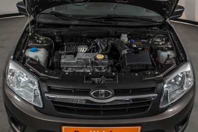LADA Новая Granta лифтбэк 1.6 8кл MT (87 л. с.) Comfort