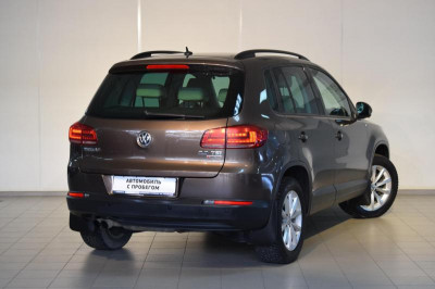 Volkswagen Tiguan 2.0 TSI 4Motion AT (180 л. с.) Avenue
