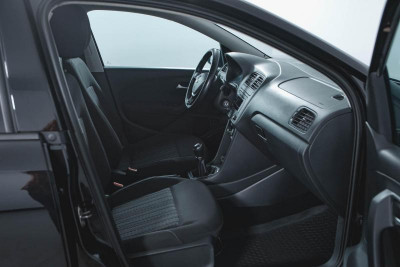 Volkswagen Polo 1.6 MT (105 л. с.)