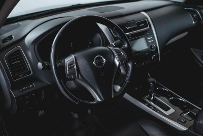 Nissan Teana 2.5 Xtronic (173 л. с.)