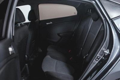 Hyundai Solaris 1.4 MT (107 л. с.)
