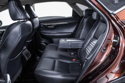 Lexus NX 200 CVT AWD (150 л. с.) Premium
