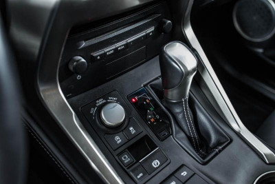 Lexus NX 200 CVT AWD (150 л. с.) Premium