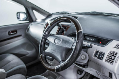 Toyota Nadia 2.0 AT (135 л. с.)