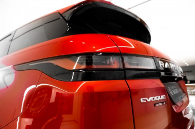 Land Rover Range Rover Evoque 2.0 (180 л.с.) дизель, АКПП, полный привод (4WD)