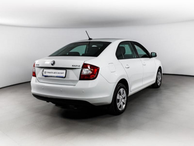 ŠKODA RAPID 1.6 AT (110 л. с.)