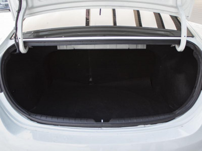 Hyundai Solaris 1.4 AT (100 л.с.)