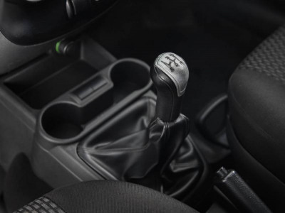LADA Kalina универсал 1.6 MT 8кл (87 л. с.)