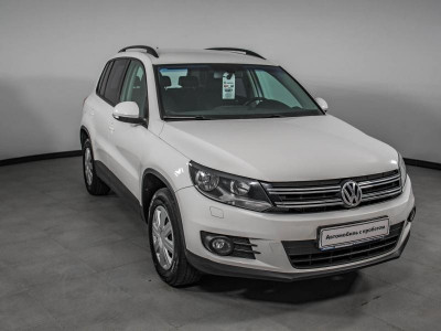 Volkswagen Tiguan 1.4 TSI BlueMotion MT (122 л. с.)