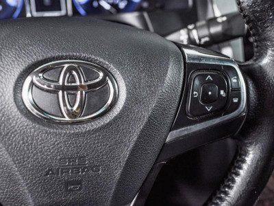 Toyota Camry 2.5 AT (181 л. с.)