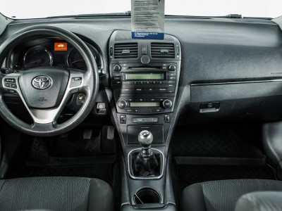 Toyota Avensis 1.8 MT (147 л. с.)