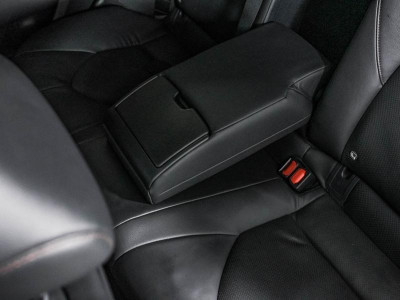 Toyota Camry 2.5 AT (181 л. с.)