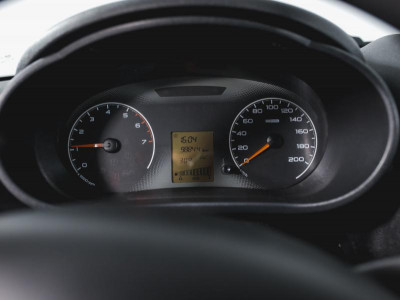 LADA Granta лифтбек 1.6 8кл MT (87 л. с.)
