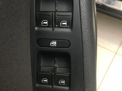 Volkswagen Jetta 1.4 TSI DSG (122 л. с.)