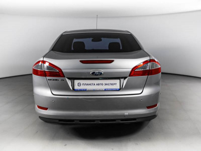 Ford Mondeo 2.3 DurashiftAT (160 л. с.)