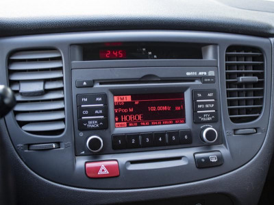 Kia Rio 1.4 MT (97 л. с.)