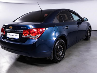 Chevrolet Cruze 1.6 MT (113 л.с.)