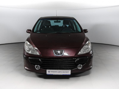 Peugeot 307 1.6 MT (110 л. с.)