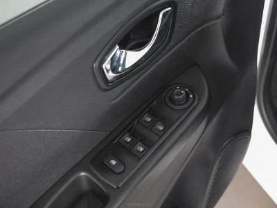 Renault Kaptur 1.6 X-tronic (114 л. с.)