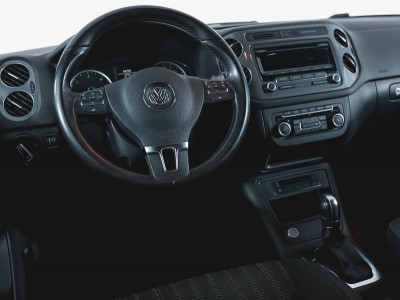 Volkswagen Tiguan 2.0 TDI 4Motion AT (140 л. с.)