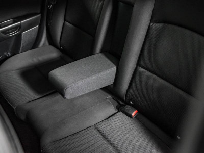 Mazda 3 1.6 AT (105 л. с.)