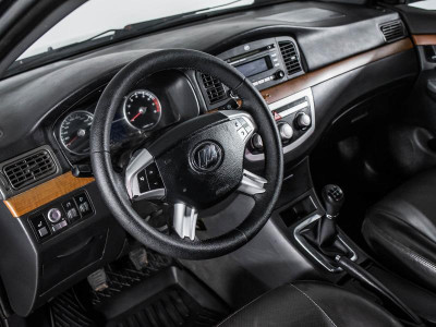 Lifan Solano 1.6 MT (106 л. с.)
