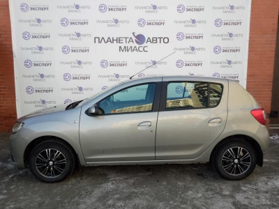 Renault Sandero 1.6 MT (113 л. с.)