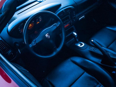 Porsche Boxster 2.7 AT (228 л.с.)