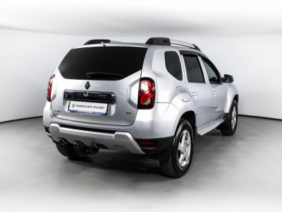 Renault Duster 2.0 AT 4x4 (143 л. с.)
