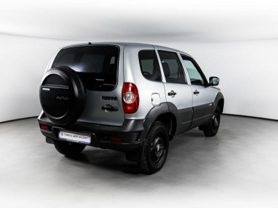Chevrolet niva Niva 1.7 MT (79,6 л. с.)