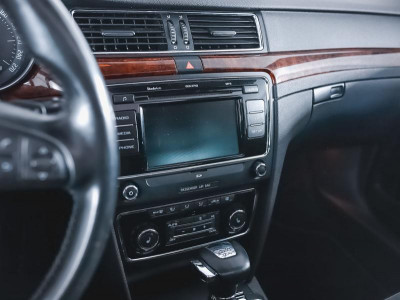 ŠKODA Superb 3.6 FSI V6 4x4 DSG (260 л. с.)
