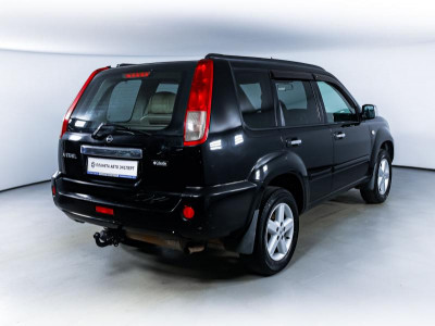 Nissan X-Trail 2.0 MT (140 л. с.)