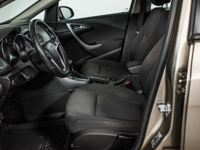 Opel Astra 1.4 Turbo AT (140 л. с.)