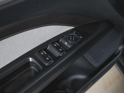 Ford Mondeo 2.0 EcoBoost AT (199 л. с.)