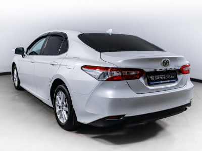 Toyota Camry 2.0 AT (150 л.с.)