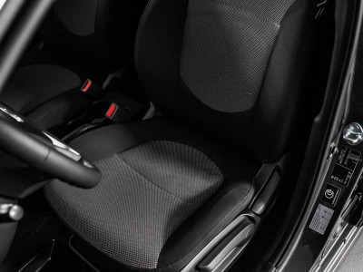 Hyundai Solaris 1.6 AT (123 л. с.)