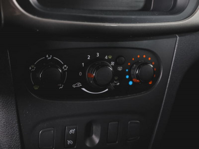 Renault Новый Sandero 1.6 MT (82 л.с.)