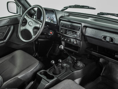 LADA 4x4 3 дв. 1.7 MT 8 кл. (Евро-4) (83 л. с.)