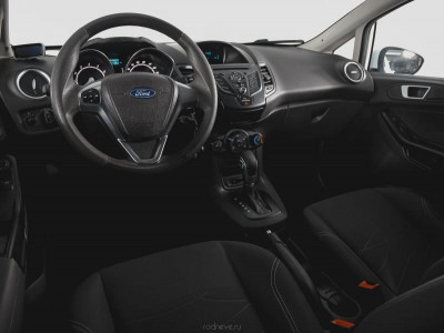 Ford Fiesta Хетчбэк 1.6 AT (105 л. с.)