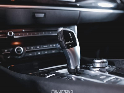 BMW 5 серия 530d xDrive AT (258 л. с.)